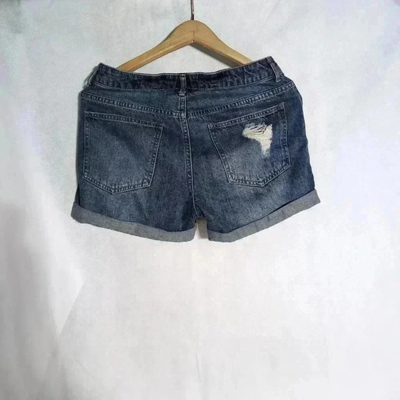 Forever 22 Distressed Blue Jean Short shorts waist 26 - Picture 4 of 4